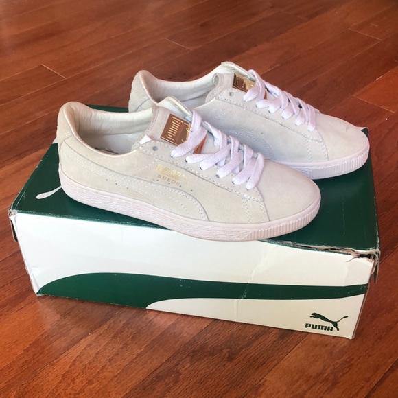 suede classic metal badge sneakers